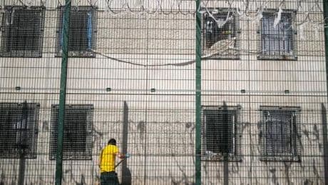 Le contrôleur général des prisons dénonce un « délaissement coupable » à tous les niveaux et « des calculs politiques »