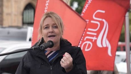 Top union leader delivers warning to Labour as Keir Starmer hit by criticism