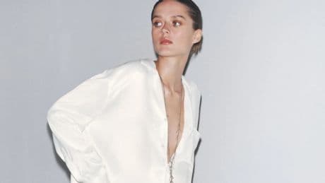 Zara responde a las críticas por usar modelos "enfermamente delgadas": "Deben presentar un certificado médico que acredite su buena salud"