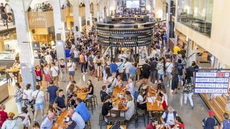 Halles gourmandes : le succès incertain des usines à restaurants de centre-ville