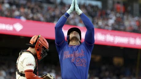 Mets’ offensive statement leads comeback to sweep Giants for seventh straight win