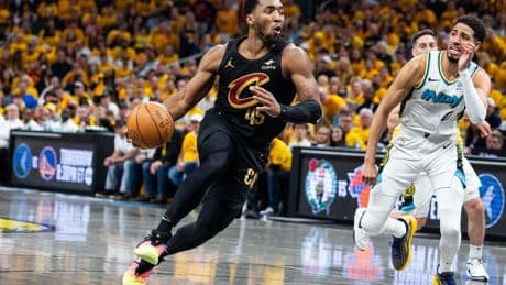 Cavaliers pummel Pacers to cut series deficit to 2-1