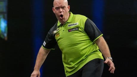 ‘It doesn’t work like that’ – Michael van Gerwen brutally warned by darts rival over taking too many holidays
