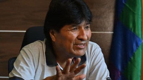 Accusé de « fomenter un coup d’Etat », Evo Morales est définitivement écarté de l’élection présidentielle et poursuivi pour « terrorisme »