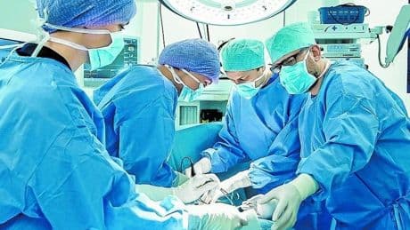 ¿Cuántos vascos hay en la lista de espera de Osakidetza para ser operados?