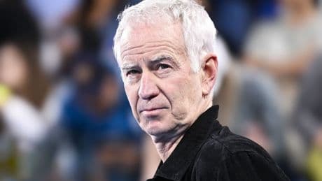 McEnroe, leyenda del tenis, muy crítico con el debut Alcaraz en Wimbledon: "Parecía tan plano como una tortita”