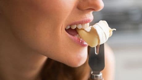 Snacking on cheese late at night may haunt your dreams, Canadian study finds