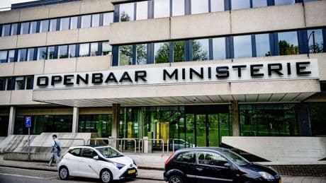 OM van internet af vanwege 'kwetsbaarheid', datalek niet uitgesloten