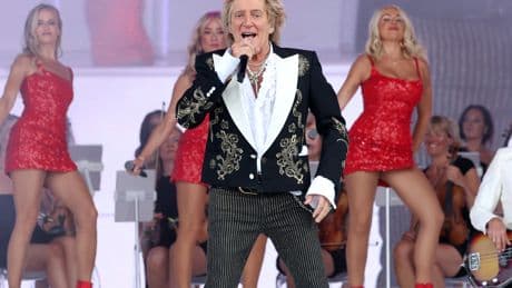 Rod Stewart brings out Ronnie Wood and more music legends during Glastonbury set