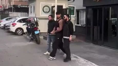 Ünlü rapçiyi tutuklayıp, 500 bin dolar istediler: Avukat tutuklandı, hakim görevden uzaklaştırıldı