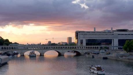 Comment fonctionnent Fitch, Standard & Poor’s, Moody’s et les autres agences de notation mondiales ?
