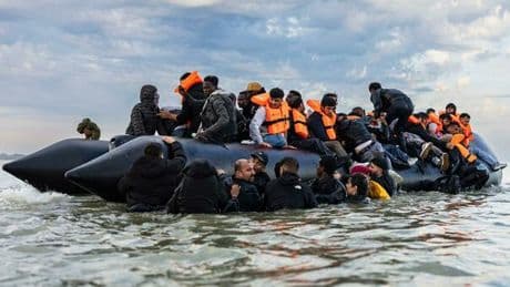 Baleari, emergenza migranti: ondata senza precedenti, convocato vertice d'urgenza