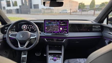 Volkswagen Tiguan eHybrid 2025: oltre 100 km a zero emissioni, senza sacrificare comfort e abitabilità