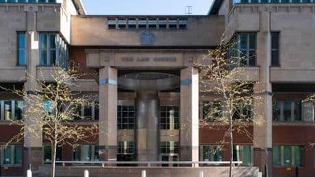 Großbritannien: Neonazi-Gruppe wegen Anschlagsplänen zu Haftstrafen verurteilt