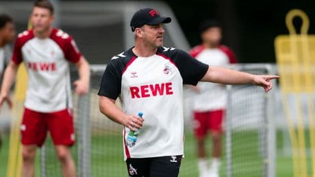 Neuer FC-Trainer spricht über Vorfall - Kwasniok musste Köln-Bossen Mallorca-Gewahrsam erklären