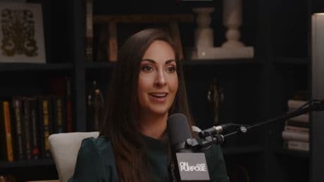 Vanessa Van Edwards, experta en lenguaje corporal: “Las relaciones no deberían ser impostadas, si alguien no te da buen rollo es porque no te sientes seguro”