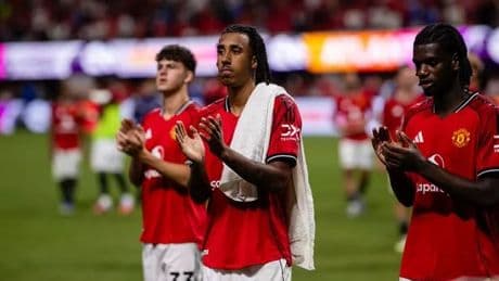 Leny Yoro calls out Man Utd "bull****" as star issues revenge promise to fans
