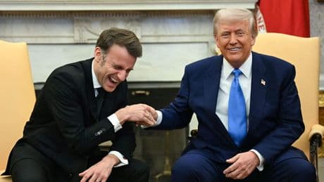Achtung Kanzler - So begrüßt Donald Trump seine Gäste