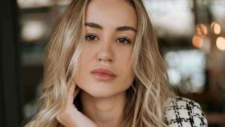 Colore capelli, le tonalità da scegliere di tendenza in autunno 2025