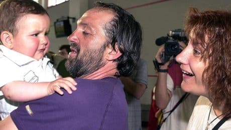 Juanito Oiarzabal: "Tener hijos nunca me condicionó en el Himalaya: si moría, me moría yo, ellos quedaban cubiertos"