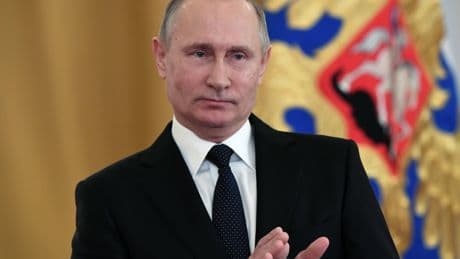 Polémica en Italia por el regreso del director de orquesta Valery Gergiev, cercano a Putin