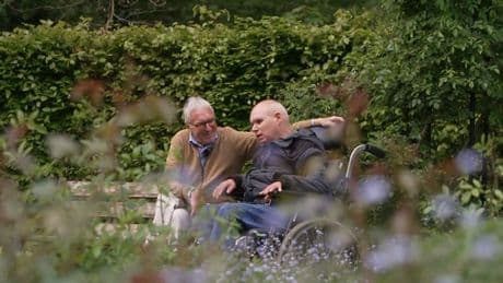 Doorwerken na AOW-leeftijd staat vaker in cao's: 'Manier om actief te blijven'