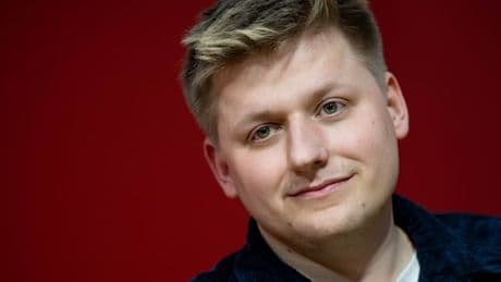 „El Hotzo“ muss wegen Trump-Posts vor Gericht