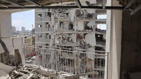 Missile fa tremare Tel Aviv. "Lo scudo non è ermetico"