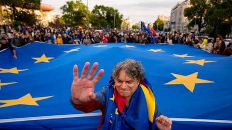Thousands join a pro-EU rally in Romania’s capital as pivotal presidential runoff looms