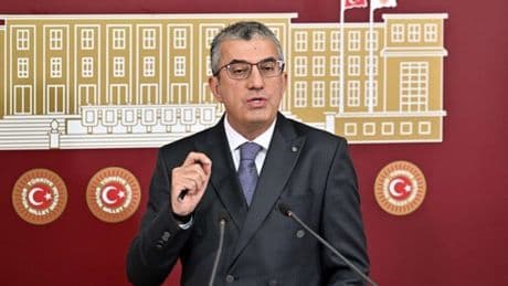 CHP iki yasanın durdurulması için Anayasa Mahkemesi'ne başvurdu