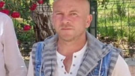 Akyazı Orman İşletme Deposu’nda iş cinayeti: Kamyondan boşaltmaya çalıştığı tomrukların altında kalıp öldü