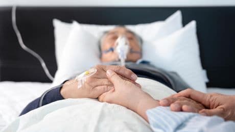 Fin de vie, euthanasie, suicide assisté : qu’en pensent les autres cultes ?