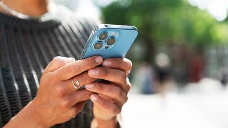 iPhone users amazed after discovering 'hidden' hack to organise home screen