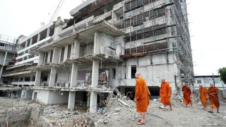 Myanmar, l'appello del figlio di San Suu Kyi: «Mia madre ha 80 anni, liberatela»