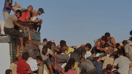 Krieg in Nahost: Bericht: Viele Tote durch umgestürzten Hilfsgüter-Lastwagen in Gaza