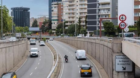 Los vecinos de la ronda del Mig reclaman al Ayuntamiento el proyecto de cobertura prometido