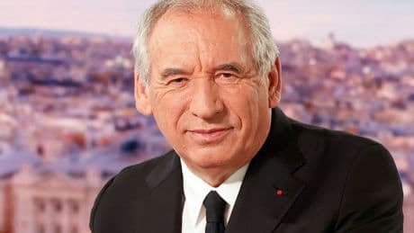 Vote de confiance: alors que Bayrou poursuit sa campagne devant le Medef, les oppositions considèrent que «la page est tournée»