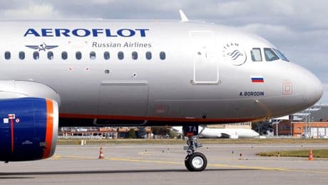 Dos grupos de hackers golpean a la aerolínea rusa Aeroflot: la compañía se ve obligada a cancelar decenas de vuelos