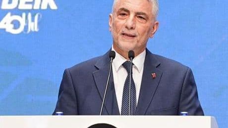 Bakan Bolat: Milli gelirimiz geçen yıl itibarıyla 1 trilyon 322 milyar dolara yükseldi