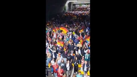 Gänsehaut-Video - Deutsche Fan-Party bei der Frauen-EM