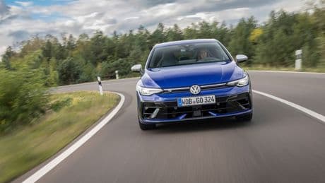 Neuzulassungen: VW Golf liegt im Juni vorn – Wechsel bei den E-Autos