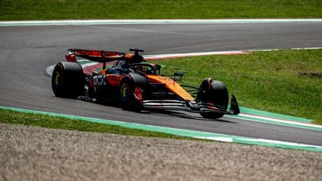 Imola comienza con solo una certeza: Piastri sigue al frente