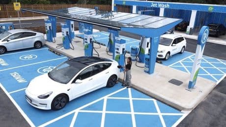 Los cargadores eléctricos no son rentables, según denuncian las Estaciones de Servicio Automáticas