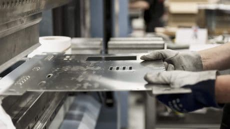 Industrie kampt met personeelstekort en onvoldoende vraag, wel minder faillissementen