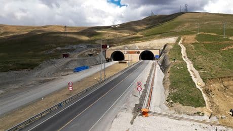 Şoförlerin çilesi son buldu: 1 saatlik yol 5 dakikaya düştü