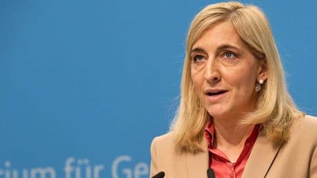 Pflegegesetze im Kabinett: Mehr Kompetenzen – aber Kritik aus der Branche