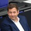 „Hätte so auch Christian Lindner vorlegen können“: Bundestag streitet über Klingbeils Steuerreform