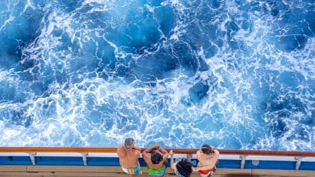 FKK-Kreuzfahrten - HINTERN Horizont geht’s weiter