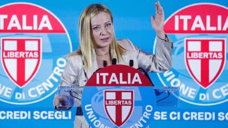Meloni a gamba tesa: "Noi accusati di odio da chi festeggia l'omicidio di Kirk"