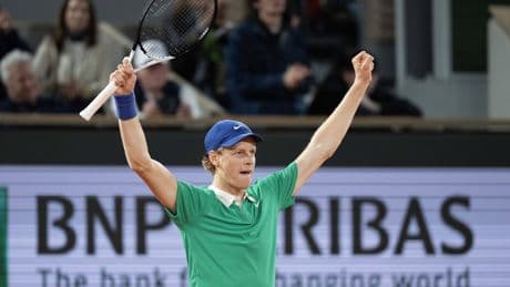 Jannik Sinner takes down Novak Djokovic to make French Open final